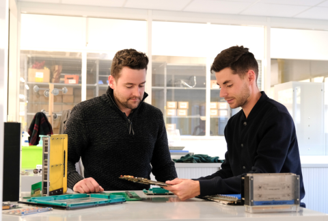 Taller de conectores de PCB